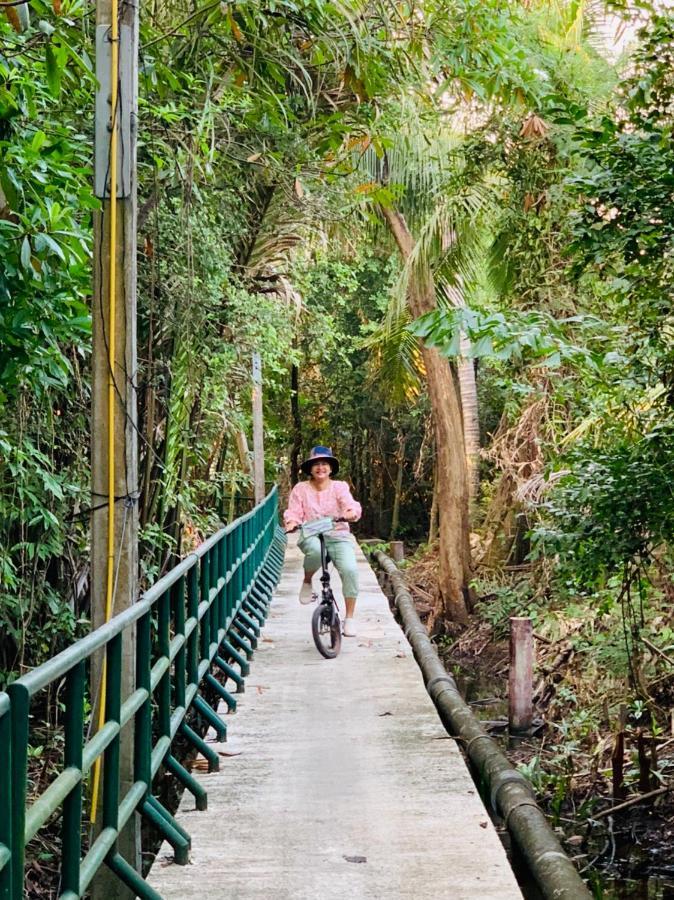 Baansuanklaiklungbangkrachao บ้านสวนใกล้กรุงบางกะเจ้า Phra Pradaeng エクステリア 写真